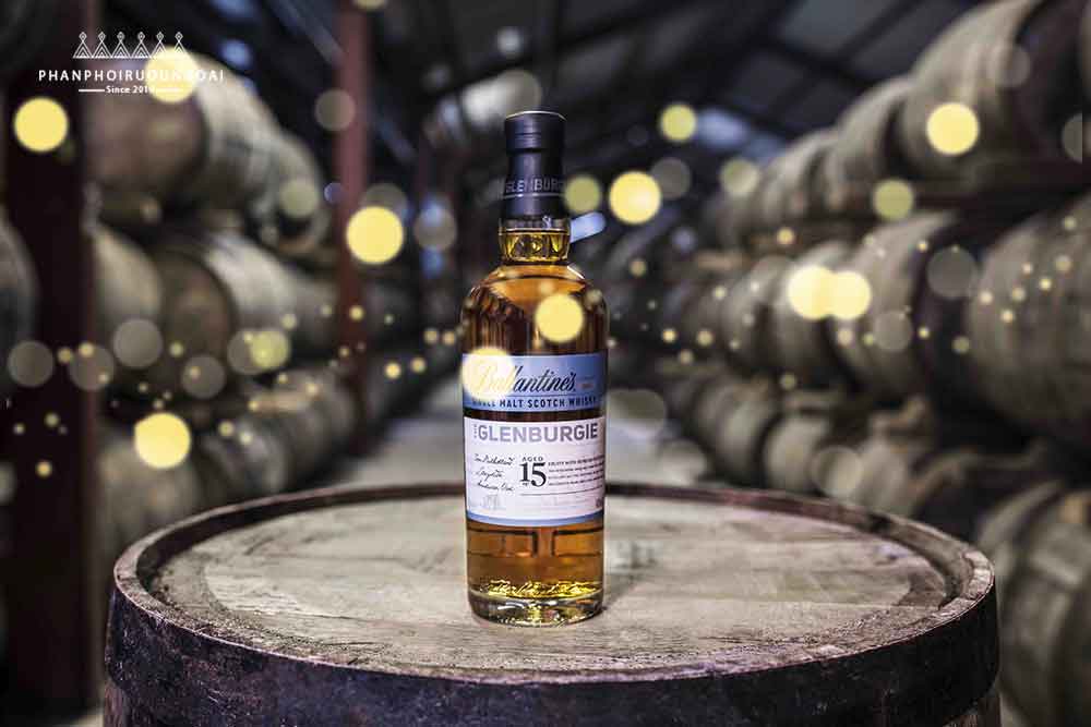 Ballantines glenburgie 15 nam cua nha ballantines