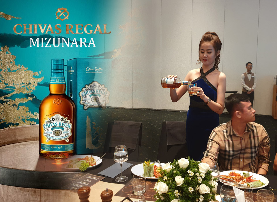 Chivas mizunara nhat ban 70 cl