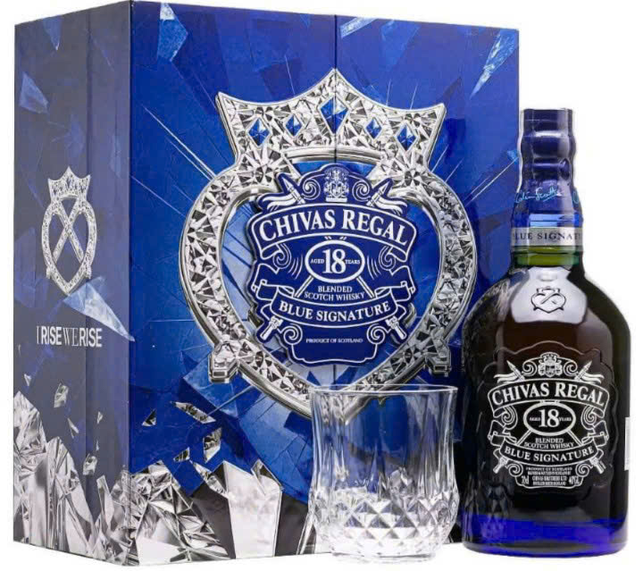 chivas 18 blue hop qua 2025 gia re 7