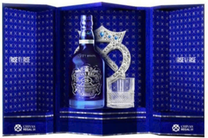 chivas 18 blue hop qua 2025 khi mo hop qua 6